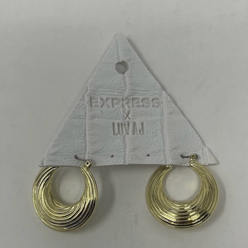 NWT Express LUV AJ Hoops